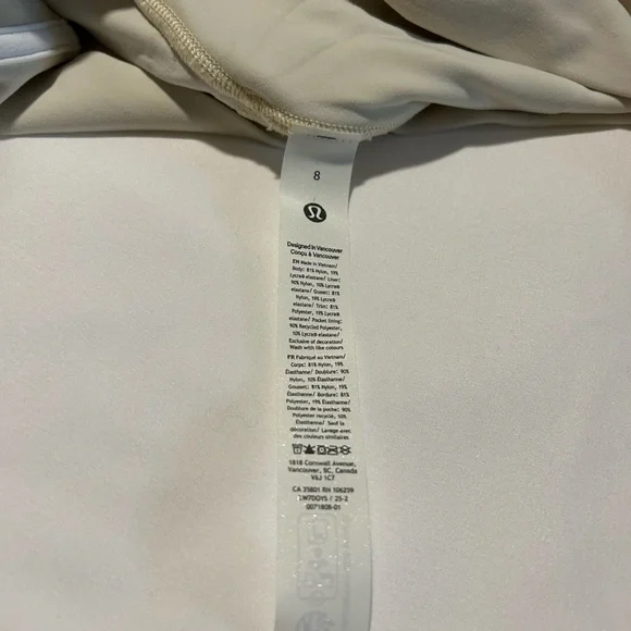 Lululemon Align - Cream High-Waisted Biker Shorts - Picture 4 of 4